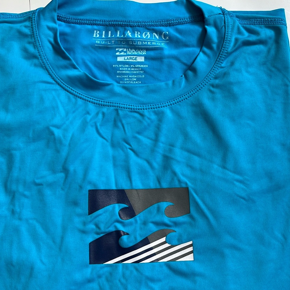 BILLABONG RASH GUARD Size L
